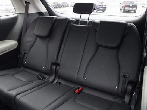 Used 2024 Kia Carnival SX Prestige image 17