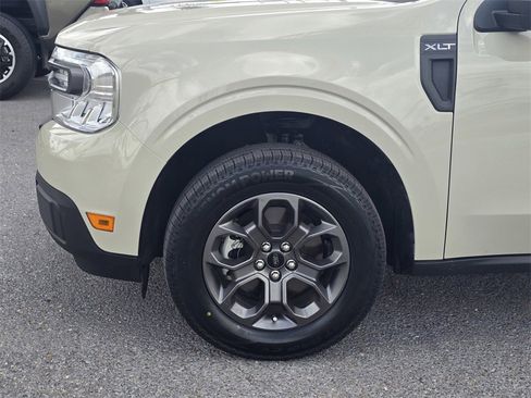 Used 2024 Ford Maverick XLT image 9