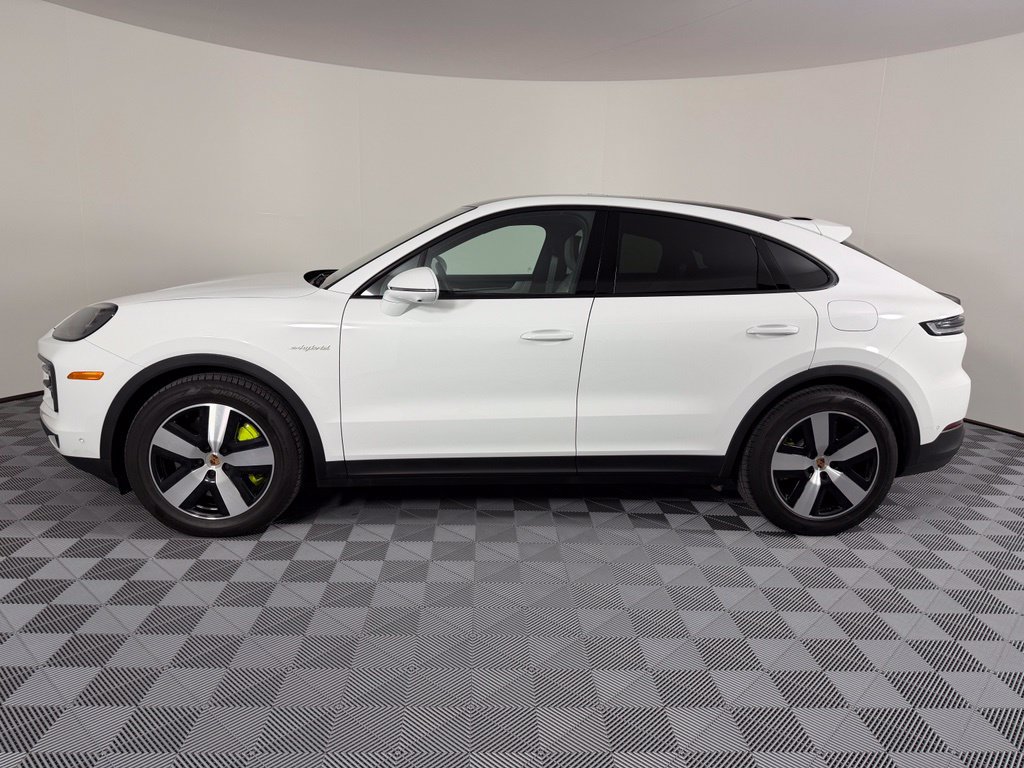 Certified 2026 Porsche Cayenne S AWD/4WD image 2