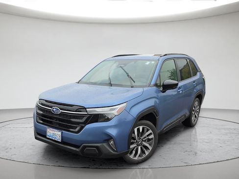 Used 2025 Subaru Forester Touring w/ Popular Package - Touring AWD/4WD image 1