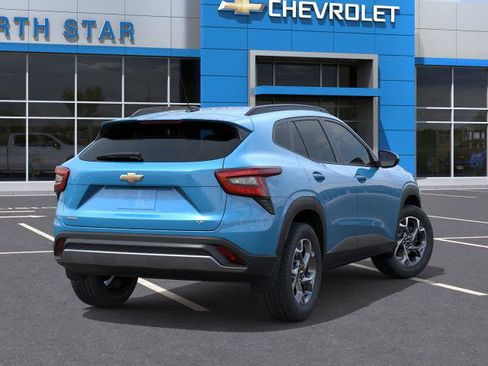 New 2026 Chevrolet Trax LT w/ LT Convenience Package image 4