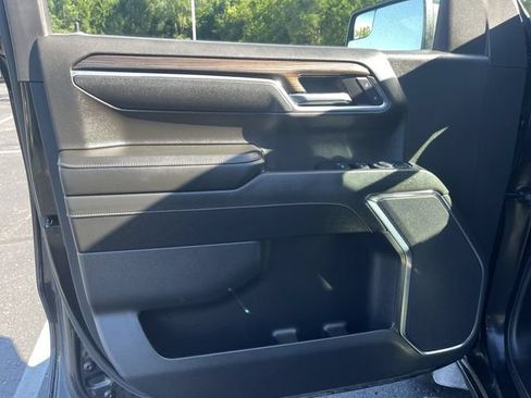 Used 2025 Chevrolet Silverado 1500 LT Trail Boss w/ Protection Package AWD/4WD image 22