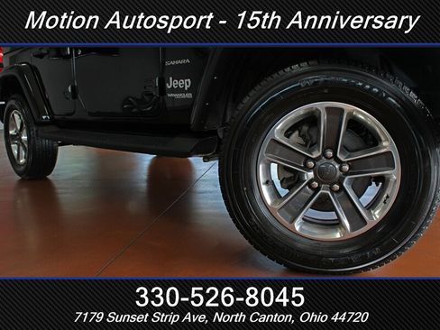 Used 2021 Jeep Wrangler Unlimited Sahara w/ Dual Top Group AWD/4WD image 52