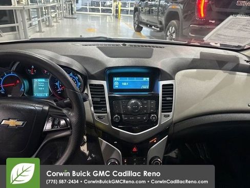 Used 2016 Chevrolet Cruze LS FWD image 20