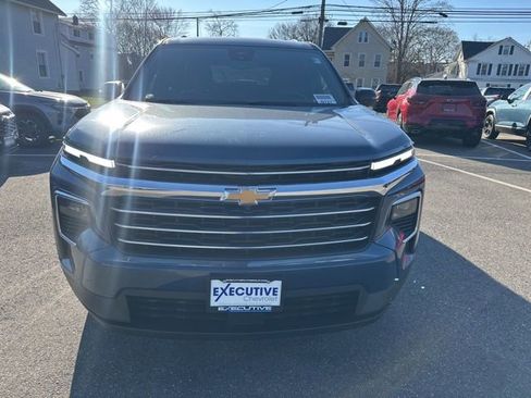 New 2026 Chevrolet Traverse LT w/ Driver Confidence Package AWD/4WD image 8