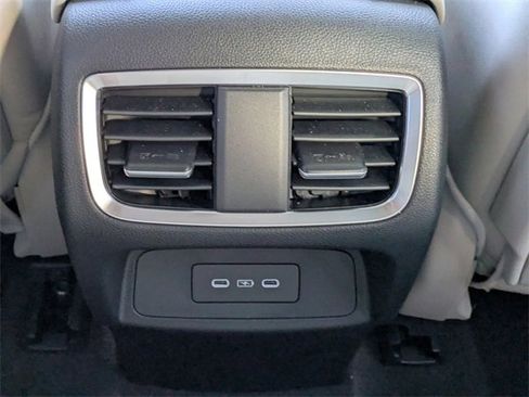 Certified 2025 Acura RDX w/ Technology Package image 14