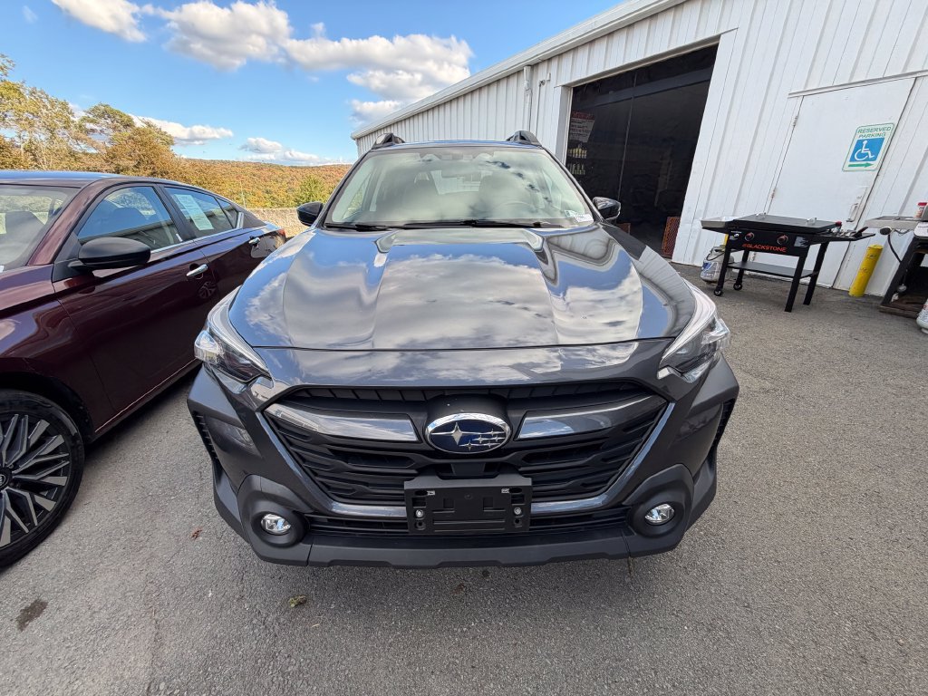 Used 2023 Subaru Outback Premium AWD/4WD image 8