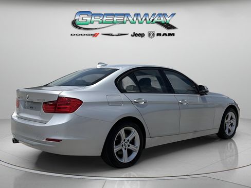 Used 2015 BMW 328i xDrive Sedan AWD/4WD image 4