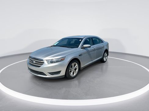 Used 2013 Ford Taurus SEL FWD image 5