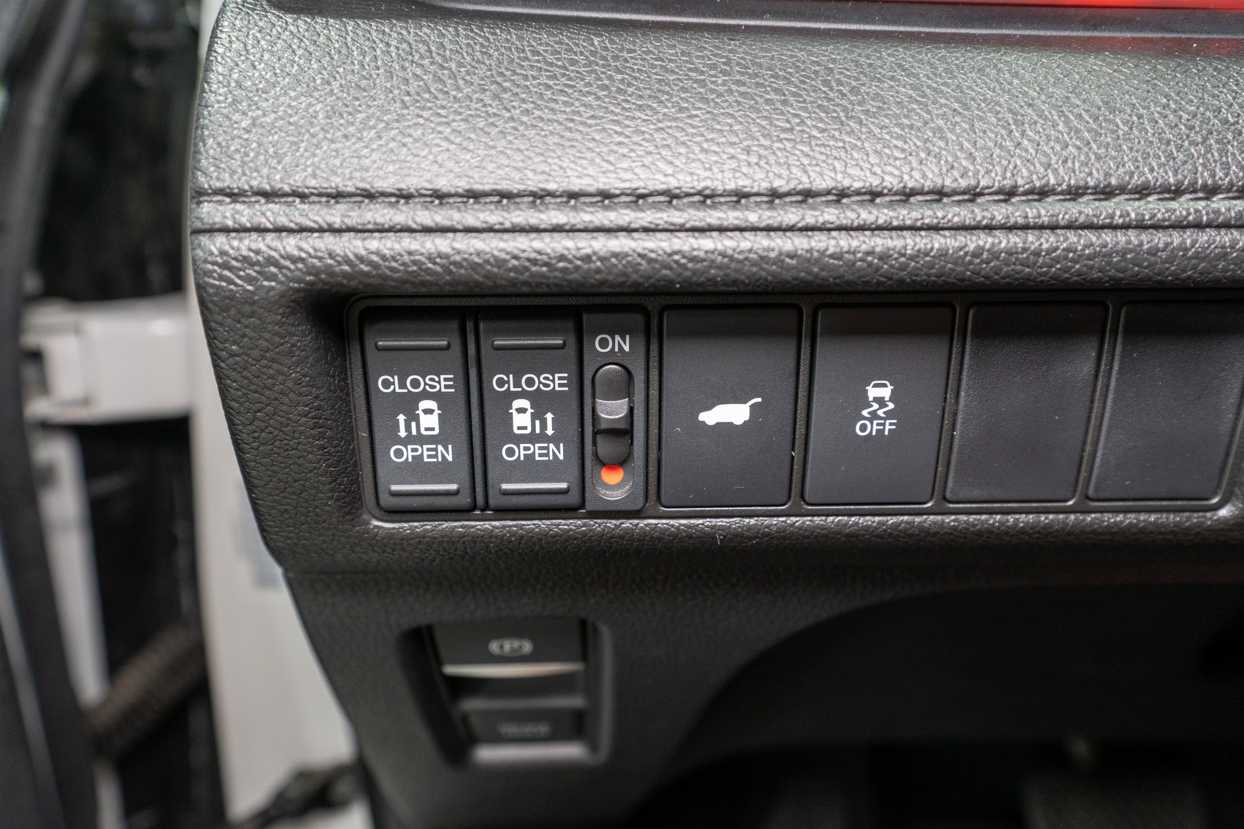 Used 2025 Honda Odyssey Sport-L image 31