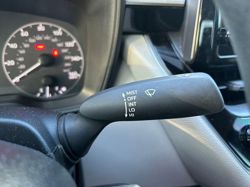 Used 2025 Toyota Corolla LE FWD image 23