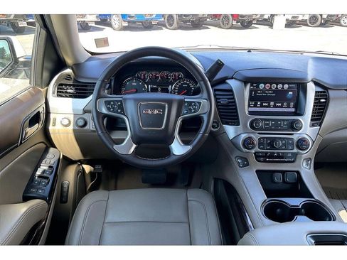 Used 2018 GMC Yukon SLT w/ Open Road Package AWD/4WD image 6