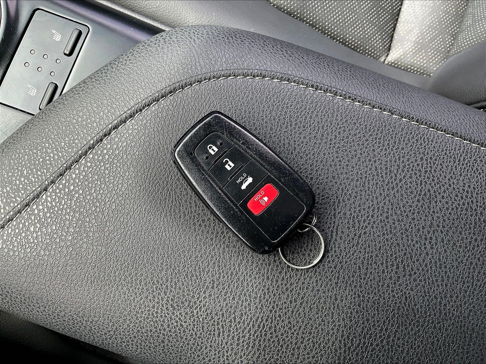 Used 2020 Toyota Camry XSE FWD image 35