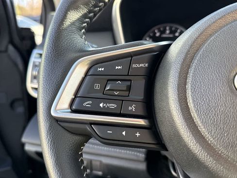 Certified 2025 Subaru Outback Limited image 23