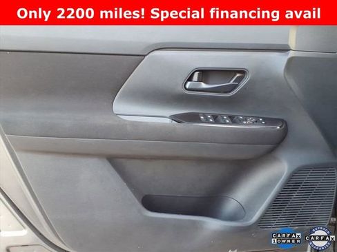 Certified 2025 Nissan Kicks S image 14