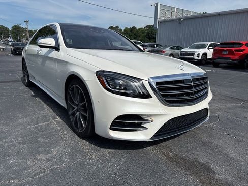Used 2018 Mercedes-Benz S 560 Sedan image 2