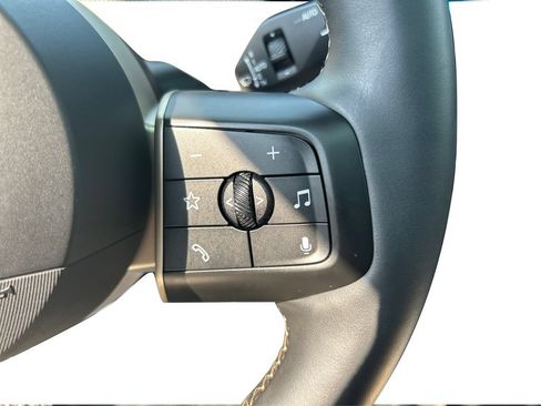 Used 2025 MINI Cooper 2-Door Hardtop FWD image 39