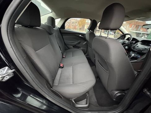 Used 2016 Ford Focus SE FWD image 21