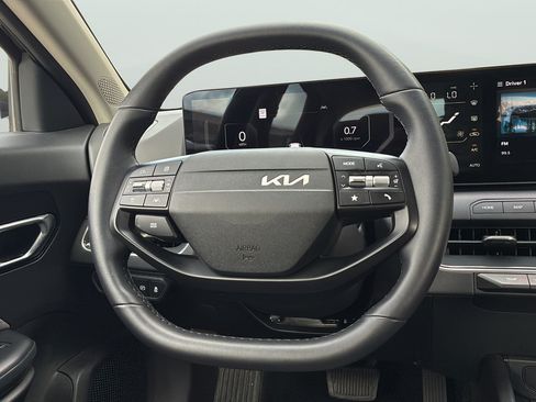 Used 2025 Kia K4 EX FWD image 19