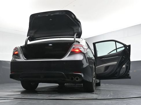 Used 2023 Toyota Camry SE FWD image 29