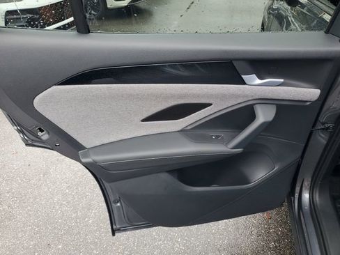 New 2026 Volkswagen Tiguan S image 7