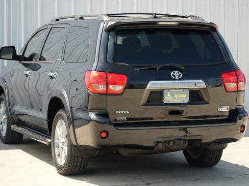 Used 2010 Toyota Sequoia Limited image 46