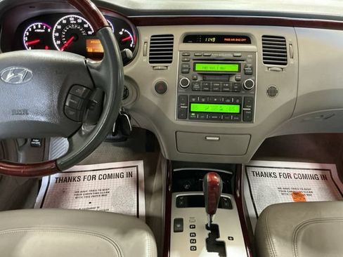 Used 2006 Hyundai Azera Limited FWD image 17
