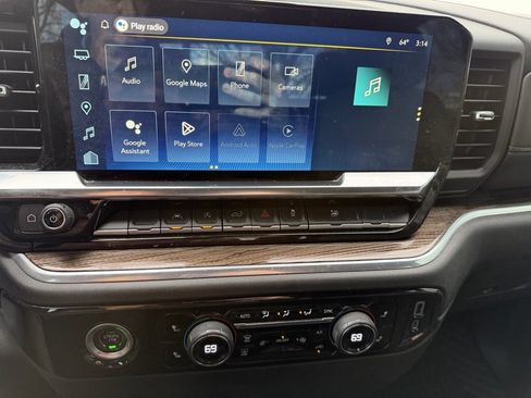 Used 2022 Chevrolet Silverado 1500 RST image 13