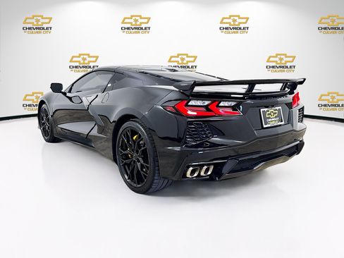 Used 2025 Chevrolet Corvette Stingray Premium Cpe w/ Z51 Performance Package RWD image 6