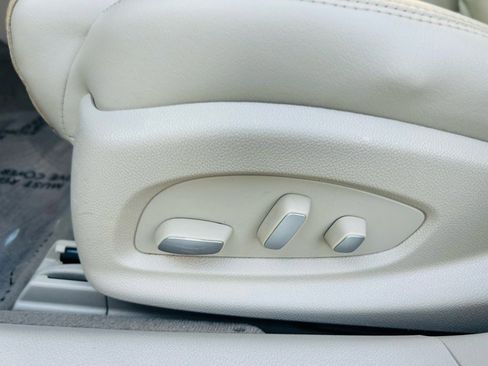 Used 2016 Cadillac XTS Luxury w/ Driver Awareness Package image 21