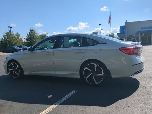 Used 2019 Honda Accord Sport image 6