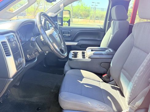 Used 2017 Chevrolet Silverado 2500 LT w/ LT Convenience Package image 9
