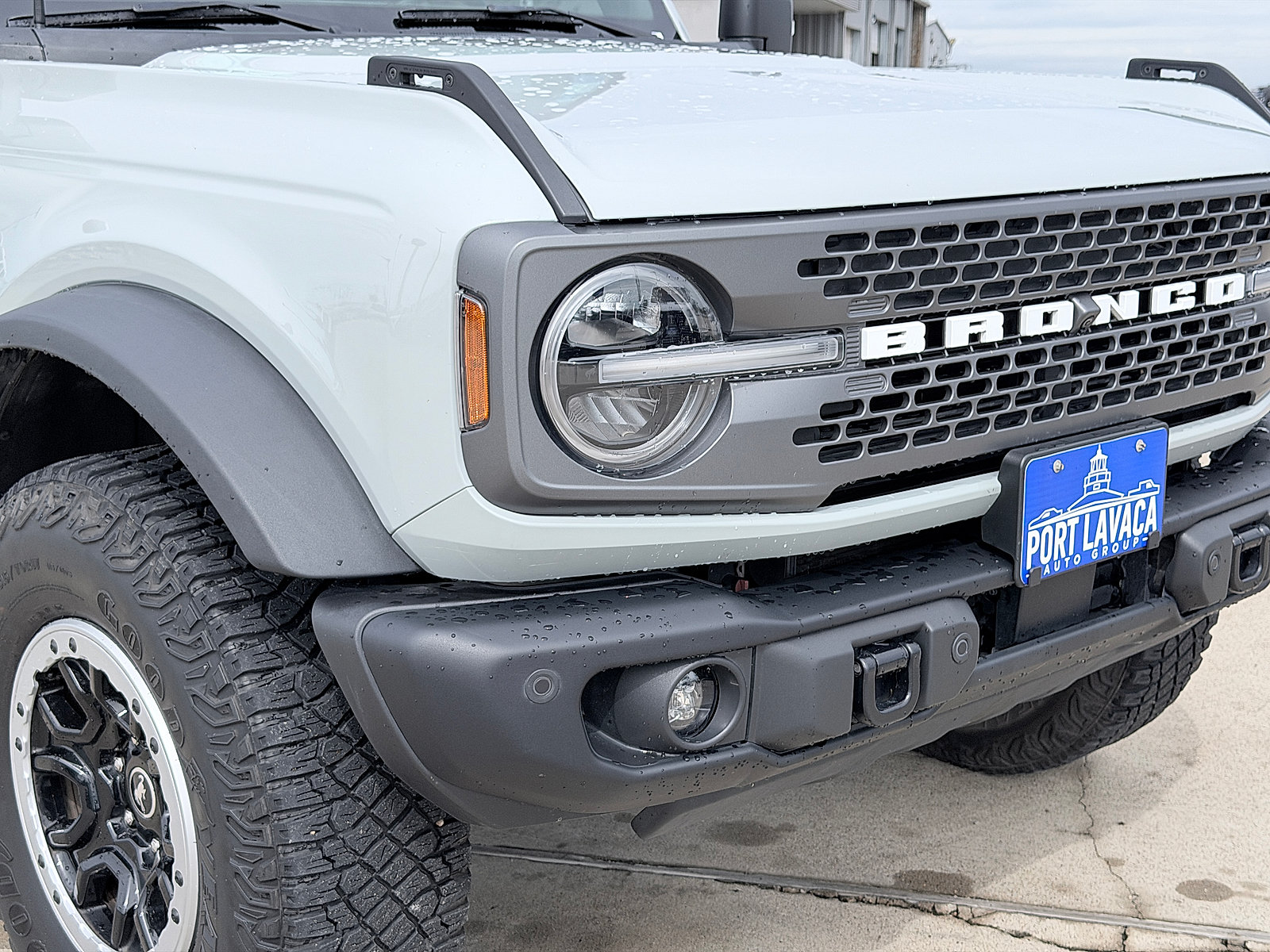 Used 2023 Ford Bronco Badlands AWD/4WD image 9