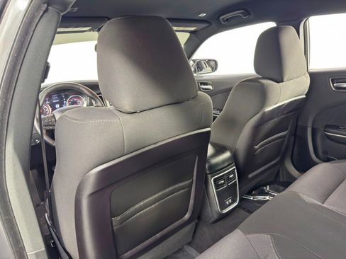Used 2019 Dodge Charger SXT image 28