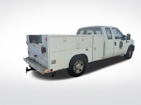 Used 2007 Ford F250 2WD SuperCab Super Duty image 5
