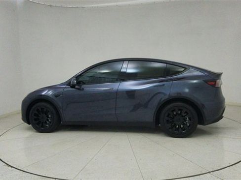 Used 2025 Tesla Model Y Long Range image 65