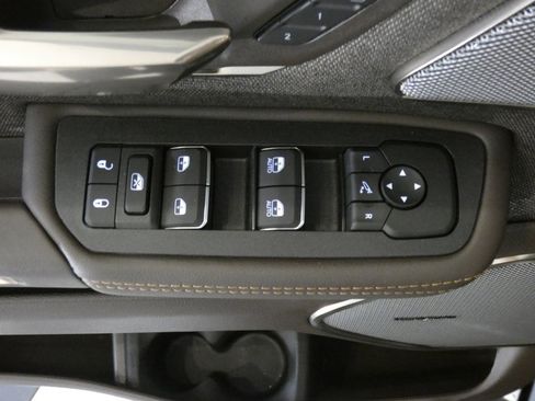 New 2025 RAM 1500 Limited image 28