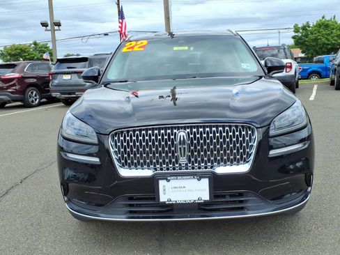 Used 2022 Lincoln Corsair AWD w/ Premium Package image 2