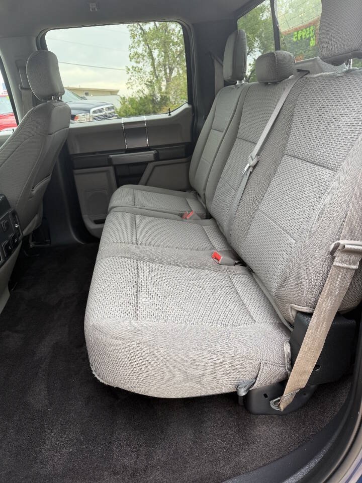Used 2019 Ford F150 XLT w/ Equipment Group 302A Luxury AWD/4WD image 16