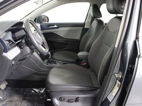 Used 2022 Volkswagen Taos SE image 10