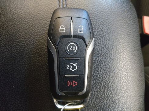 Used 2016 Ford Mustang Coupe w/ Equipment Group 051A RWD image 32