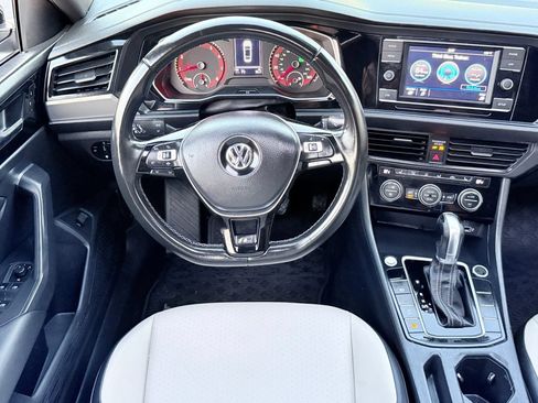 Used 2019 Volkswagen Jetta R-Line FWD image 22