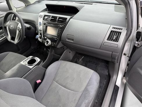Used 2013 Toyota Prius V Three image 27