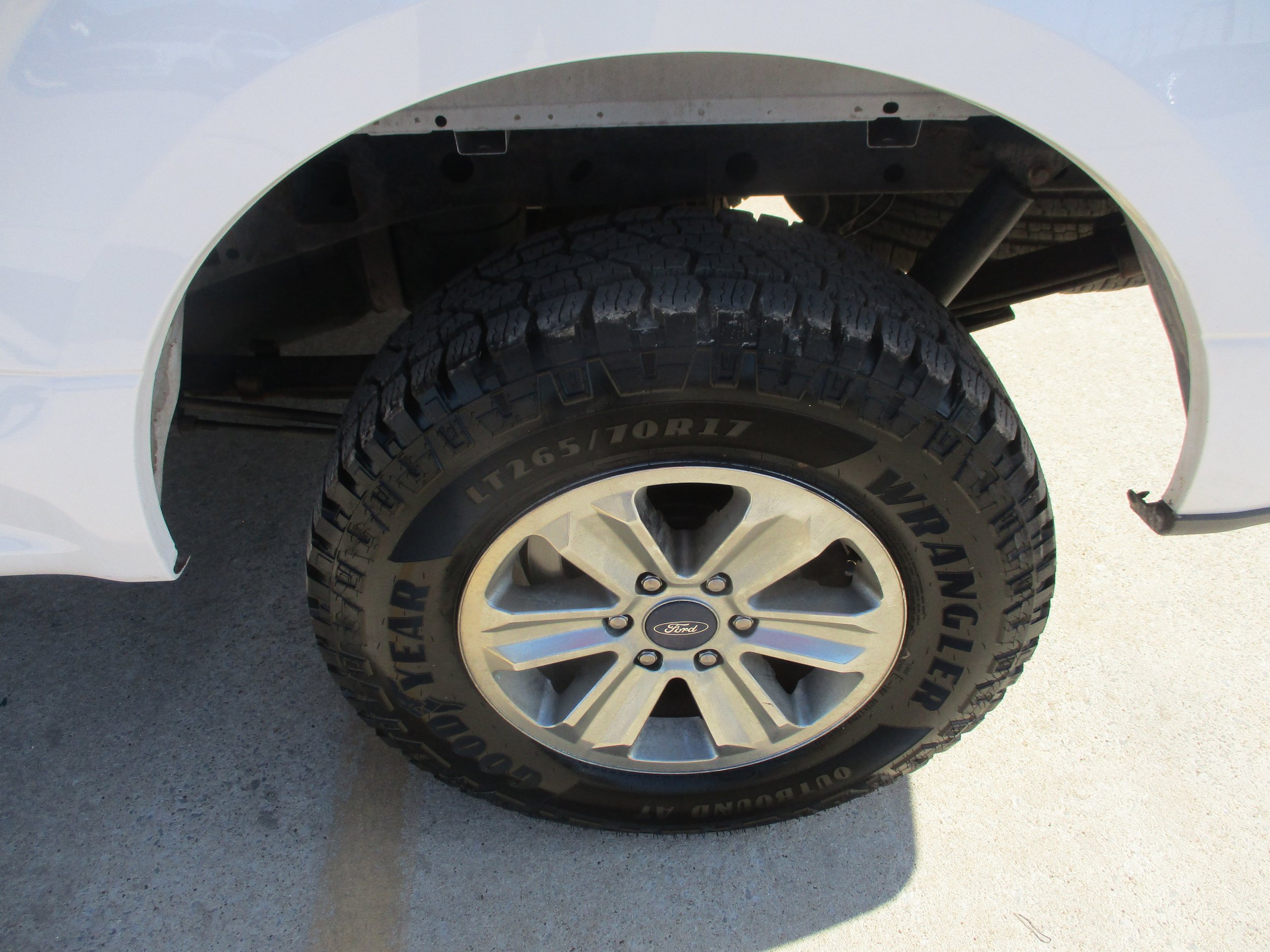 Used 2016 Ford F150 XLT AWD/4WD image 8