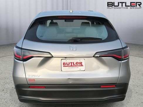 Used 2024 Honda HR-V LX image 5