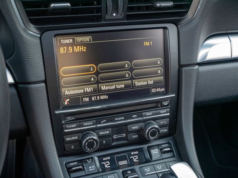 Used 2015 Porsche 911 Carrera S image 27