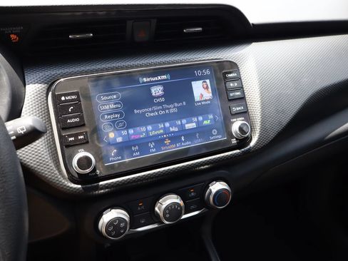 Used 2024 Nissan Kicks SV FWD image 6