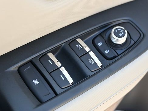 New 2025 Subaru Forester Limited image 19