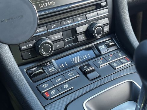 Certified 2015 Porsche 911 Carrera 4S image 23