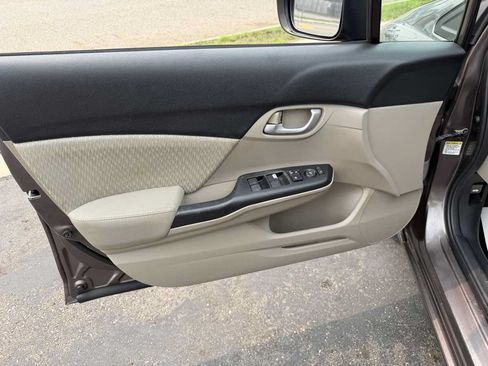 Used 2014 Honda Civic LX image 11